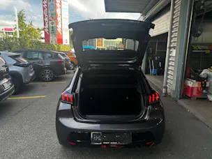 PEUGEOT 208 1.2 PureTech GT Line EAT8