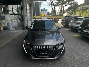 PEUGEOT 208 1.2 PureTech GT Line EAT8