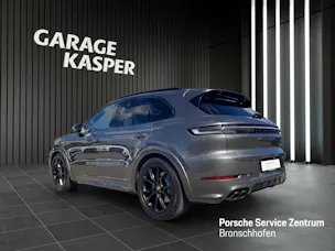 PORSCHE Cayenne GTS