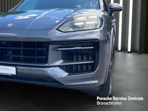 PORSCHE Cayenne GTS