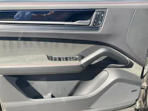 PORSCHE Cayenne GTS