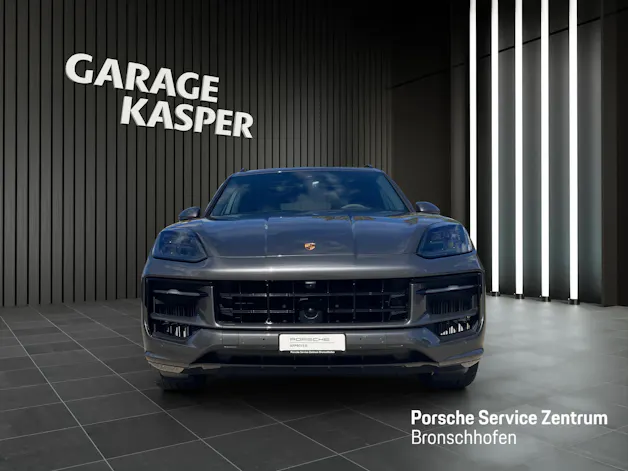 PORSCHE Cayenne GTS