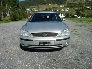 FORD Mondeo 2.0 TDDi 115 PS Ghia Kombi