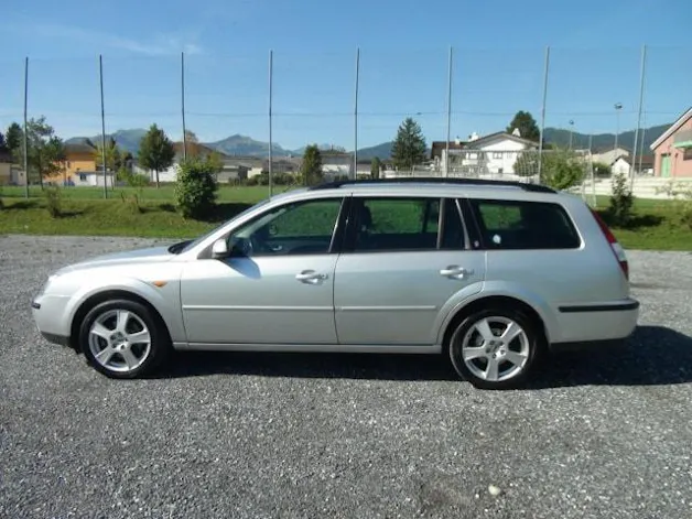 FORD Mondeo 2.0 TDDi 115 PS Ghia Kombi