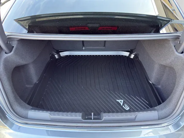 AUDI A3 Lim. 35 TFSI S-Line