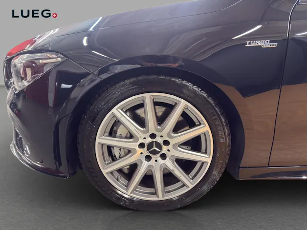 MERCEDES-BENZ CLA 35 4M - SB - AMG / DISTRONIC / 360 Grad Kamera / Panorama-Dach