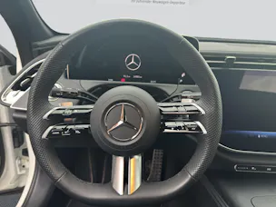MERCEDES-BENZ E 200 AMG Line Night 9G-Tronic
