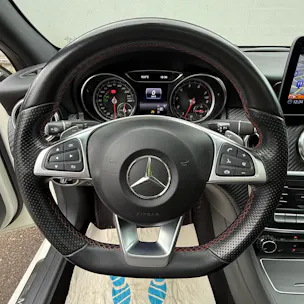 MERCEDES-BENZ A 250 AMG Line 7G-DCT *PANORAMA-DACH*
