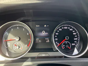 VW Golf 1.5 TSI EVO Highline DSG