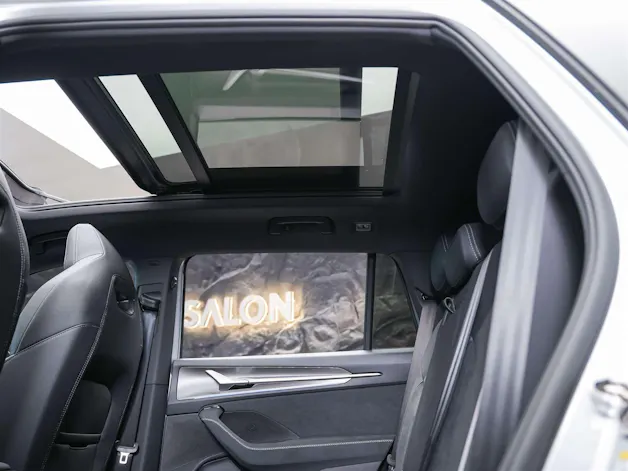 SKODA Kodiaq 2.0 TDI Sportline 4x4 *Panorama*Matrix LED*Anhängerkupplung*