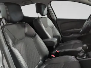 RENAULT Clio 1.2 16V T Intens EDC