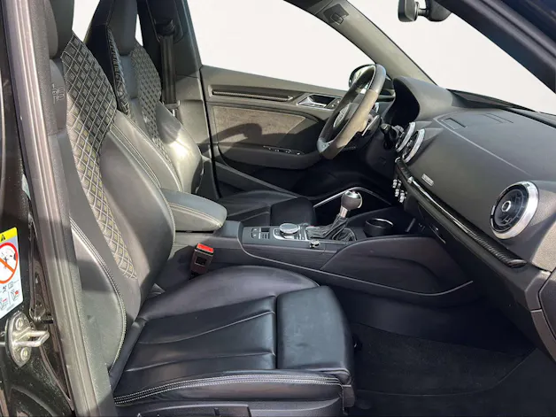 AUDI RS3 Sportback 2.5 TSI quattro S-tronic