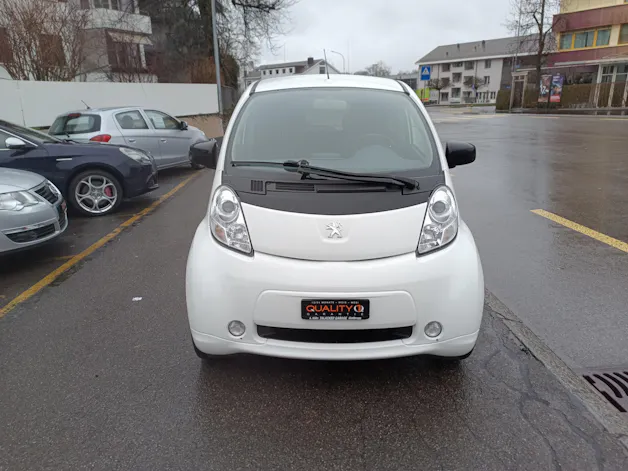 PEUGEOT iON