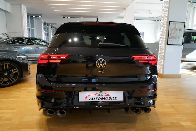 VW Golf 2.0 TSI R DSG 4Motion Akrapovič