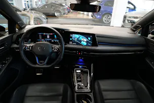VW Golf 2.0 TSI R DSG 4Motion Akrapovič