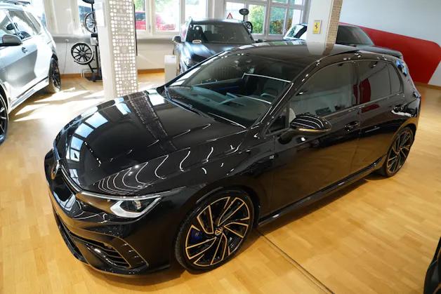 VW Golf 2.0 TSI R DSG 4Motion Akrapovič