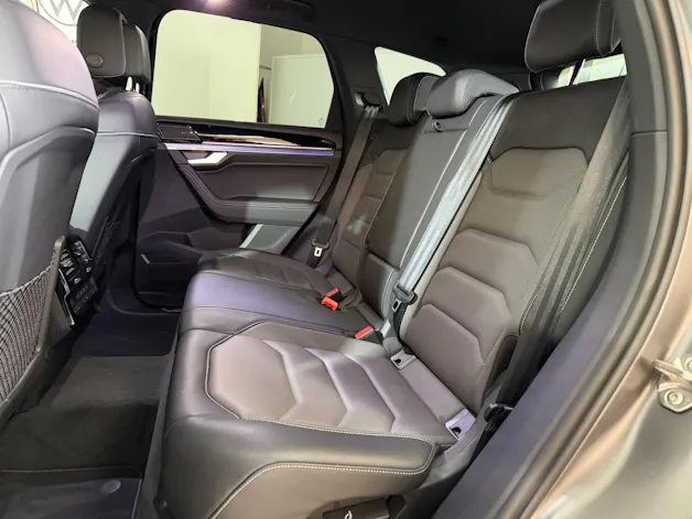 VW Touareg 3.0 TDI R-Line Tiptronic