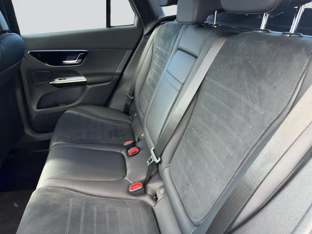MERCEDES-BENZ GLC 300 4Matic AMG Line 9G-Tronic