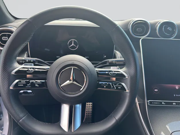 MERCEDES-BENZ GLC 300 4Matic AMG Line 9G-Tronic