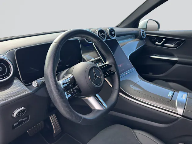 MERCEDES-BENZ GLC 300 4Matic AMG Line 9G-Tronic