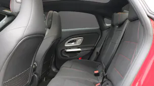 MERCEDES-BENZ CLA 220 8G-DCT 4Matic