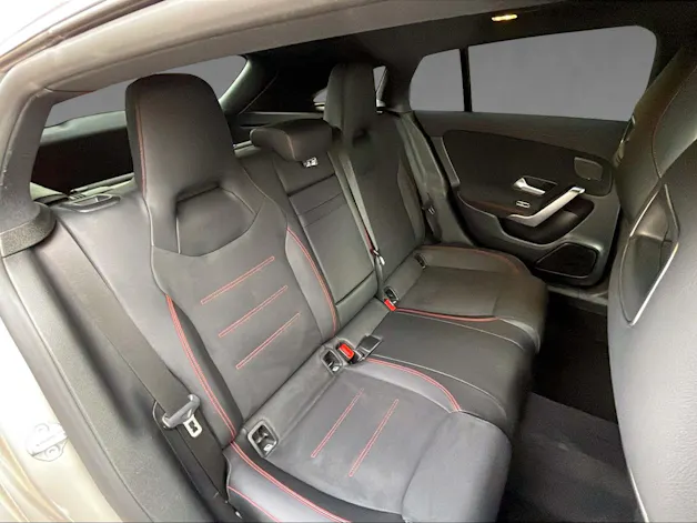 MERCEDES-BENZ CLA-Klasse X118 Shooting Brake CLA 200 AMG Line
