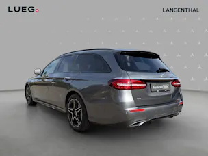 MERCEDES-BENZ E 220 d T 4Matic AMG Line 9G-Tronic