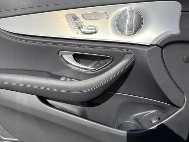 MERCEDES-BENZ E 220 d T 4Matic AMG Line 9G-Tronic