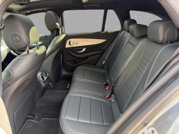 MERCEDES-BENZ E 220 d T 4Matic AMG Line 9G-Tronic