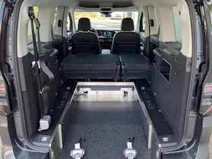 VW Caddy Maxi Kombi Premium 1.5 TSI DSG Rollstuhltransport 5+1 Plätze