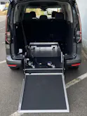 VW Caddy Maxi Kombi Premium 1.5 TSI DSG Rollstuhltransport 5+1 Plätze