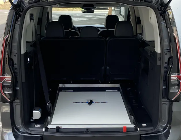 VW Caddy Maxi Kombi Premium 1.5 TSI DSG Rollstuhltransport 5+1 Plätze