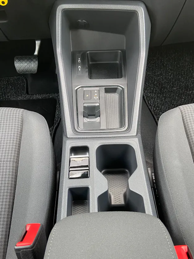 VW Caddy Maxi Kombi 2.0 TDi DSG Rollstuhltransport 5+1 Plätze