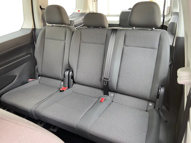 VW Caddy Maxi Kombi 2.0 TDi DSG Rollstuhltransport 5+1 Plätze