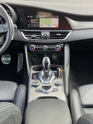 ALFA ROMEO Giulia 2.0 Veloce Q4 AT8