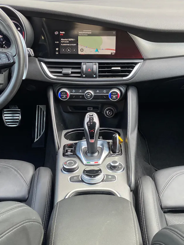 ALFA ROMEO Giulia 2.0 Veloce Q4 AT8
