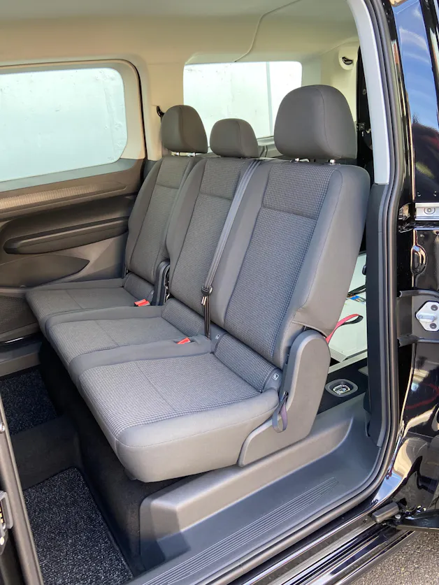VW Caddy Maxi Kombi 2.0 TDi DSG Rollstuhltransport 5+1 Plätze