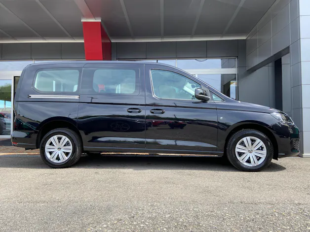 VW Caddy Maxi Kombi 2.0 TDi DSG Rollstuhltransport 5+1 Plätze