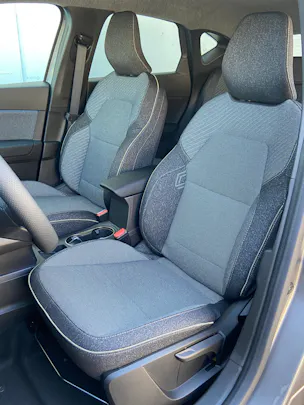 RENAULT Captur 1.8 E-Tech 160 Techno DHT