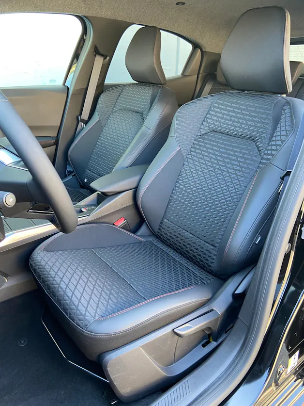 RENAULT Clio 1.8 E-Tech Techno