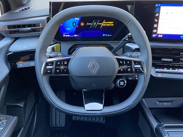 RENAULT Clio 1.8 E-Tech Techno