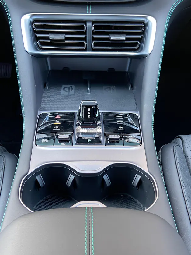 BYD Seal U DM-i Design AWD