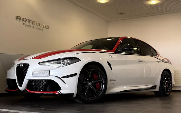 ALFA ROMEO Giulia 2.9 V6 Quadrifoglio Racing Sauber F1