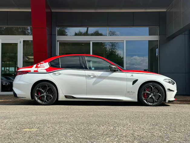 ALFA ROMEO Giulia 2.9 V6 Quadrifoglio Racing Sauber F1