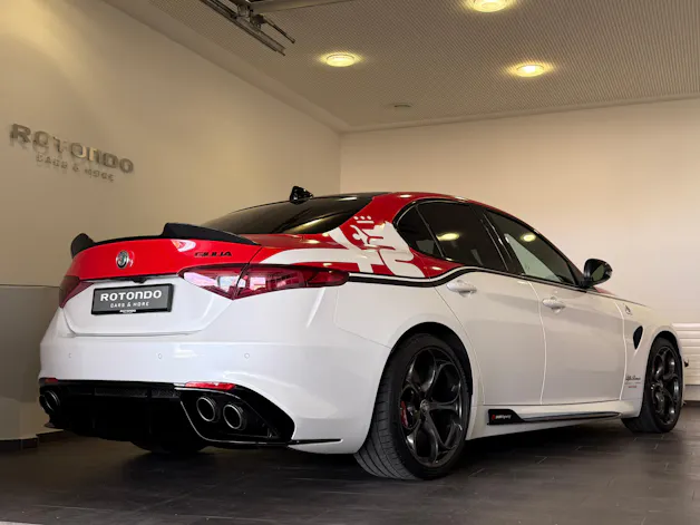 ALFA ROMEO Giulia 2.9 V6 Quadrifoglio Racing Sauber F1