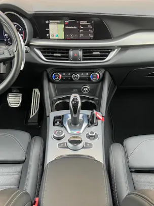 ALFA ROMEO Stelvio 2.0 Veloce Pack Premium Sky Q4 AT8