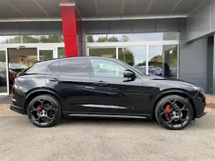 ALFA ROMEO Stelvio 2.0 Veloce Pack Premium Sky Q4 AT8