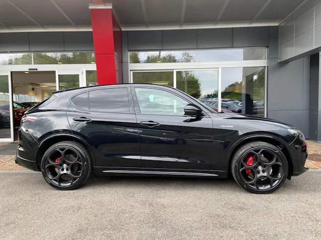 ALFA ROMEO Stelvio 2.0 Veloce Pack Premium Sky Q4 AT8