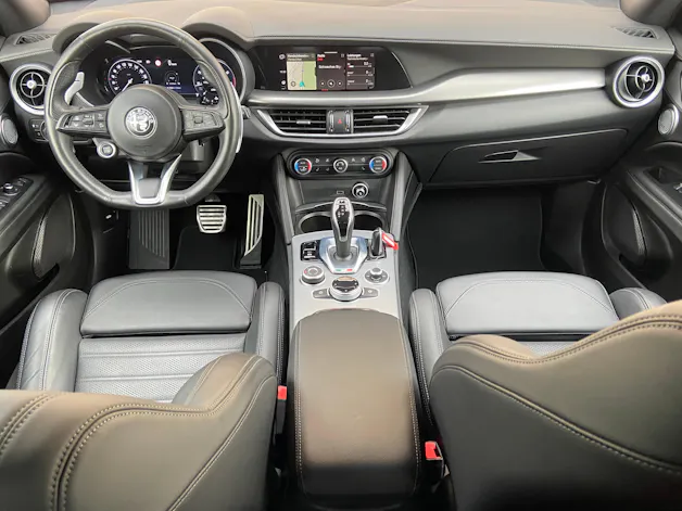 ALFA ROMEO Stelvio 2.0 Veloce Pack Premium Sky Q4 AT8