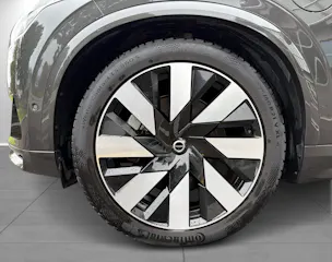 VOLVO XC90 2.0 T8 TE Ultimate Dark 7